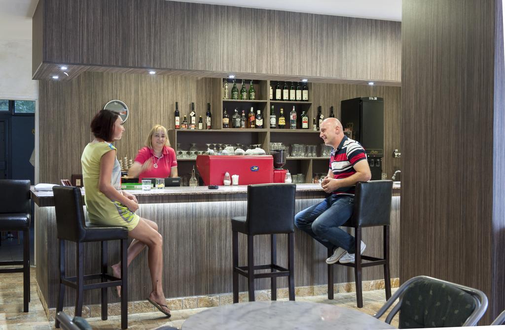 Готель Htp Velika Plaza Улцинь Номер фото